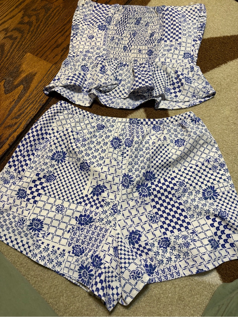 Heartloom "lucille" short set shorts size medium top size small NWT